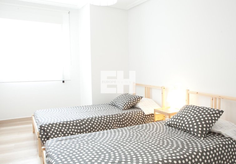 Segunda mano - Apartamento  - Santa Pola - Centro