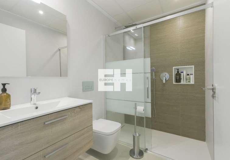 Herverkoop - villa - Dolores