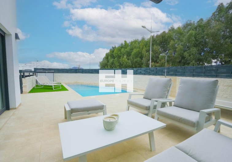 Herverkoop - villa - Dolores