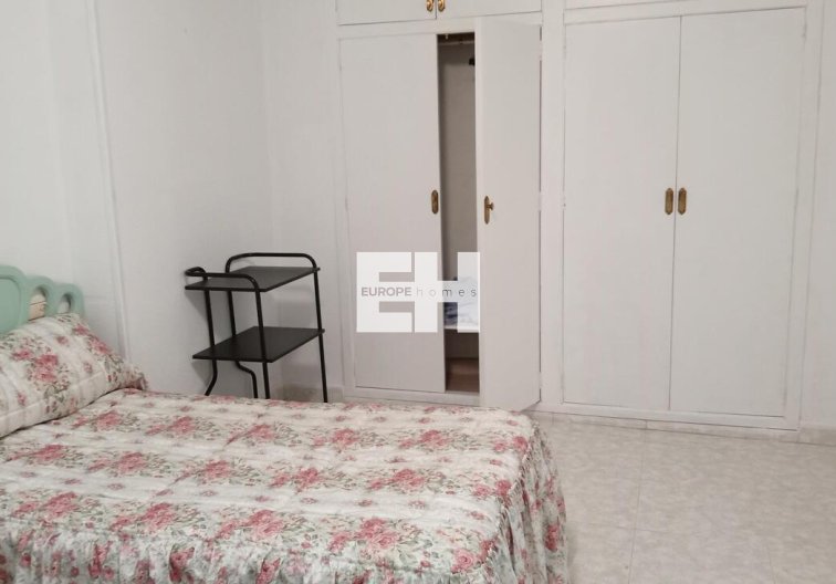 Segunda mano - Apartamento  - Torrevieja - PLAYA LOS LOCOS