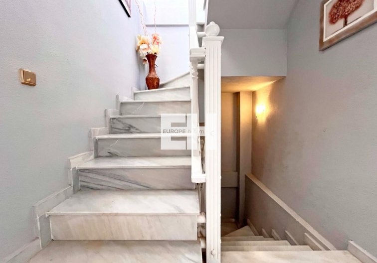 Segunda mano - villa - La Zenia - Costa Blanca