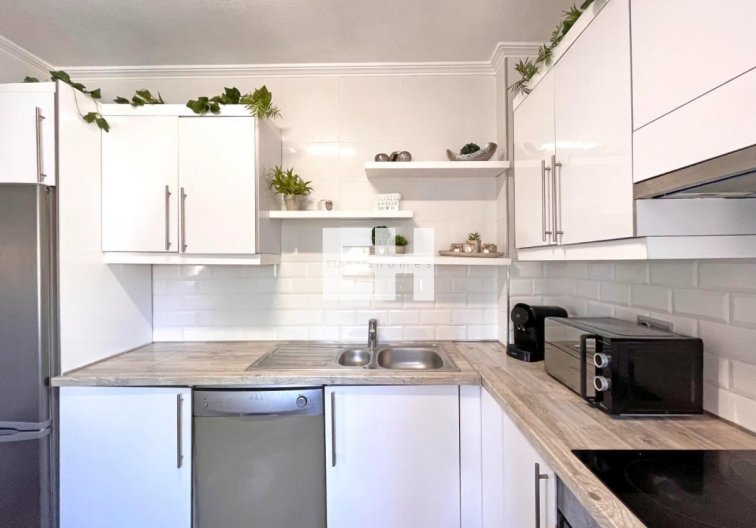 Segunda mano - villa - La Zenia - Costa Blanca