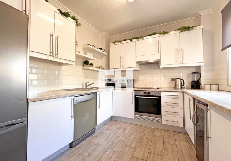 Segunda mano - villa - La Zenia - Costa Blanca