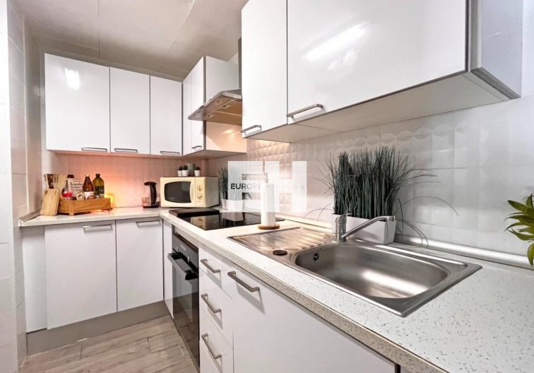 Segunda mano - villa - La Zenia - Costa Blanca