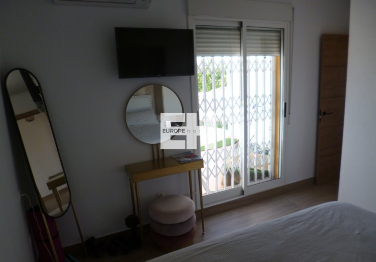 Segunda mano - villa - Pilar de la Horadada - Costa Blanca