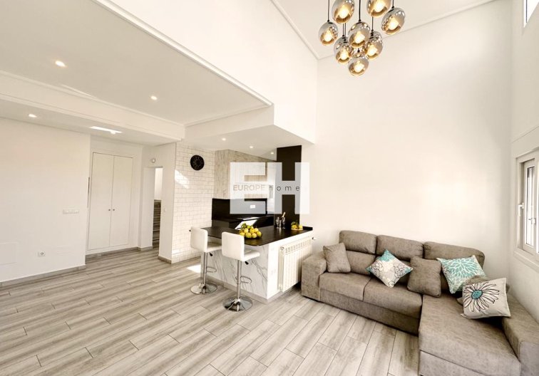 Segunda mano - villa - La Torre Golf Resort - Inland