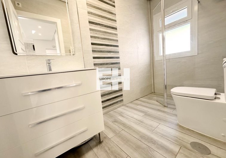 Segunda mano - villa - La Torre Golf Resort - Inland