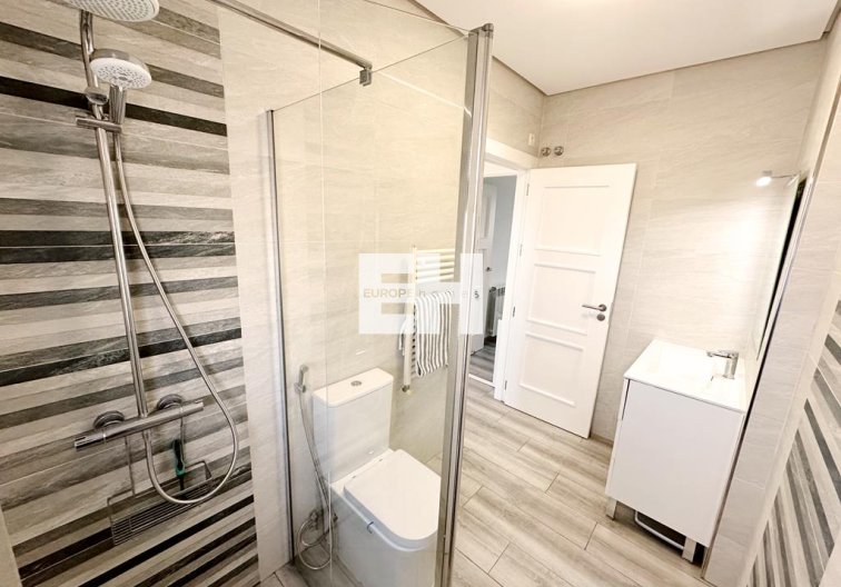 Segunda mano - villa - La Torre Golf Resort - Inland