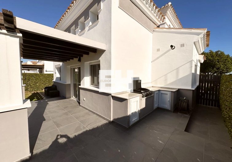 Segunda mano - villa - La Torre Golf Resort - Inland