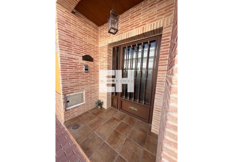 Revente - town house - Avileses