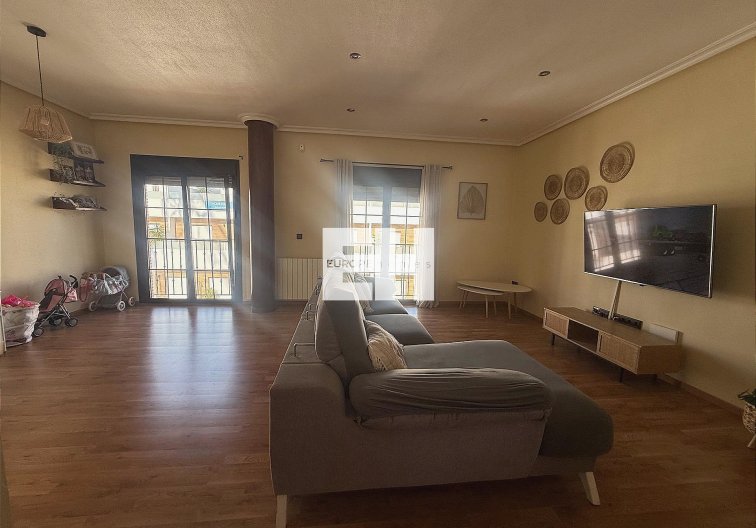 Revente - town house - Avileses