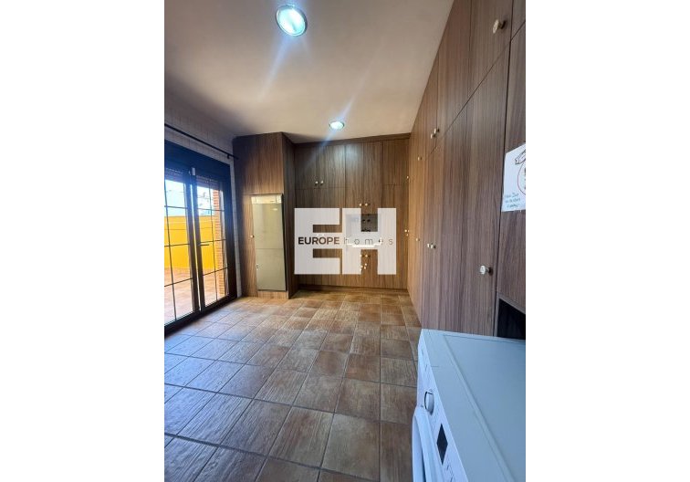 Revente - town house - Avileses