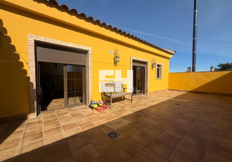 Revente - town house - Avileses
