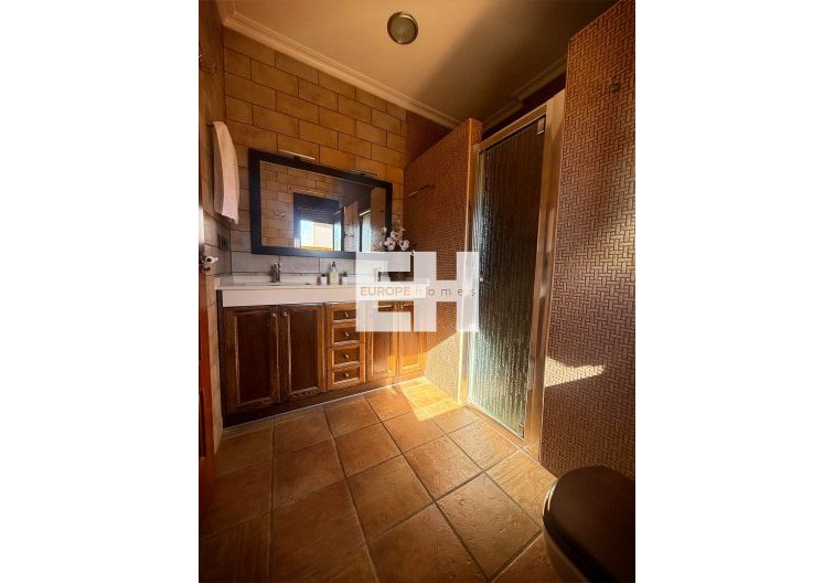 Revente - town house - Avileses