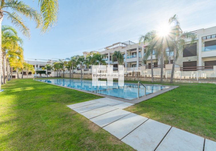 Resale - Apartment - Orihuela Costa - Costa Blanca