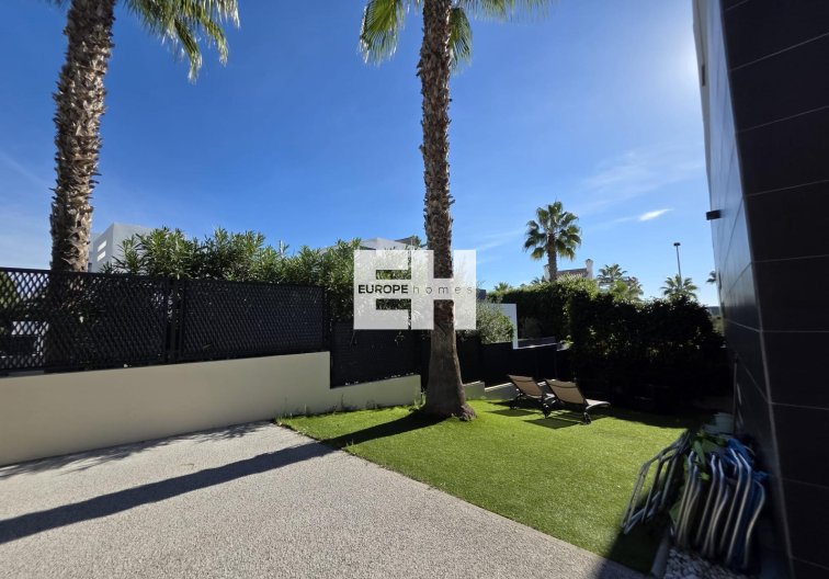 Segunda mano - villa - Orihuela Costa - Villamartín