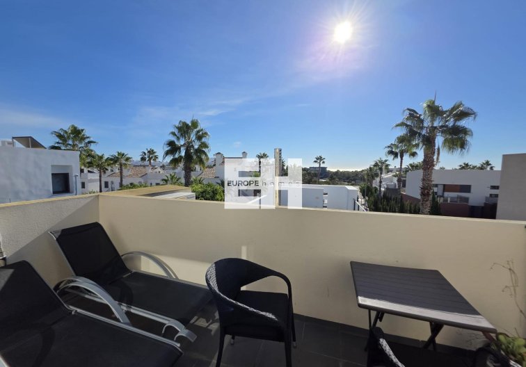 Segunda mano - villa - Orihuela Costa - Villamartín