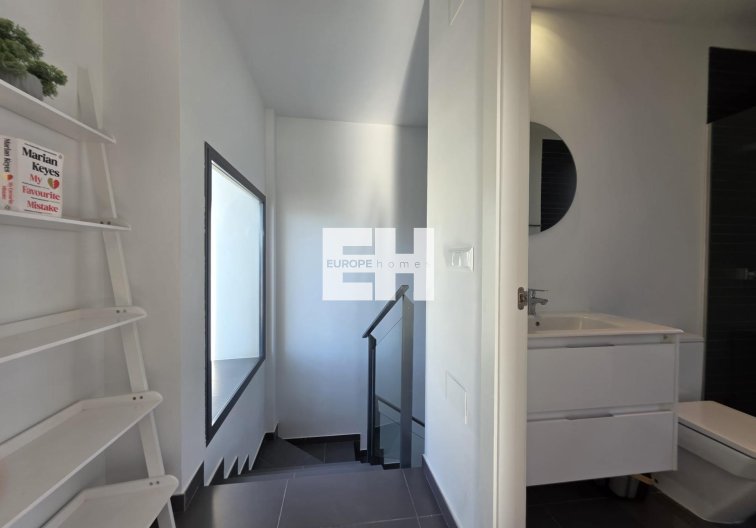 Segunda mano - villa - Orihuela Costa - Villamartín