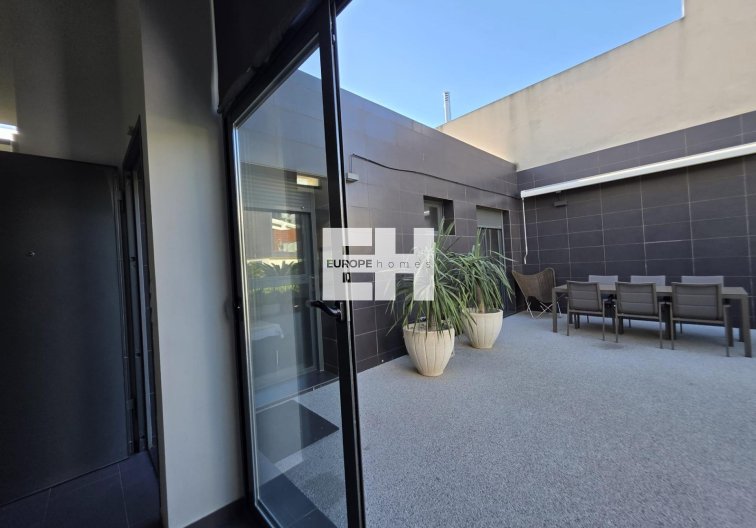 Segunda mano - villa - Orihuela Costa - Villamartín