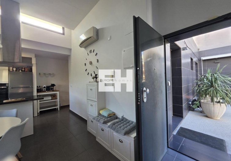 Segunda mano - villa - Orihuela Costa - Villamartín