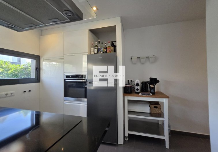 Segunda mano - villa - Orihuela Costa - Villamartín