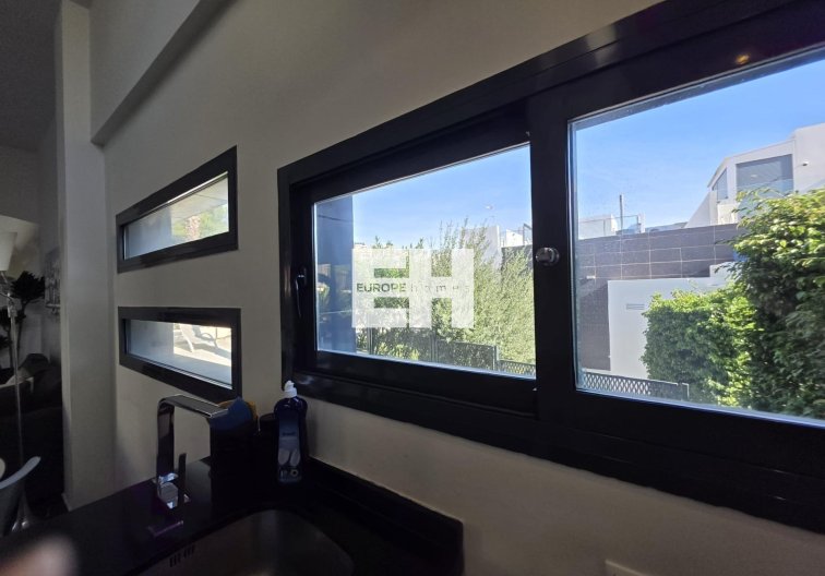 Segunda mano - villa - Orihuela Costa - Villamartín