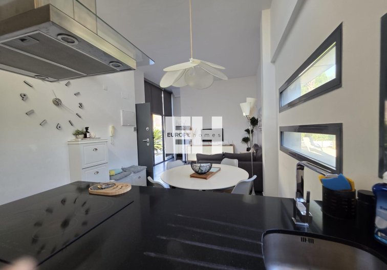 Segunda mano - villa - Orihuela Costa - Villamartín