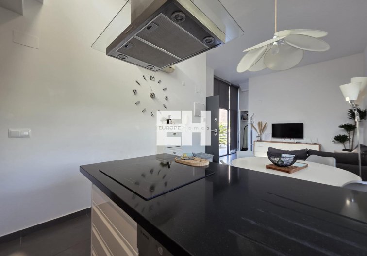 Segunda mano - villa - Orihuela Costa - Villamartín