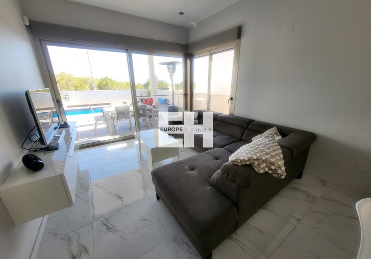 Segunda mano - villa - Orihuela Costa - Costa Blanca