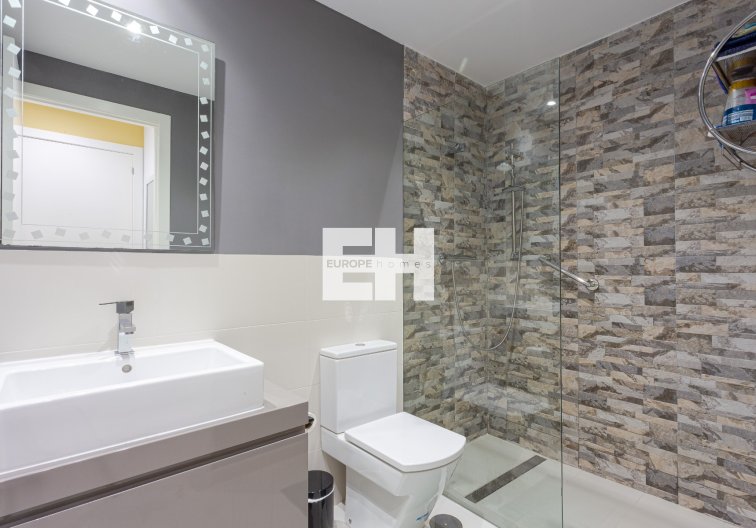 Resale - Apartment - Orihuela Costa - Costa Blanca