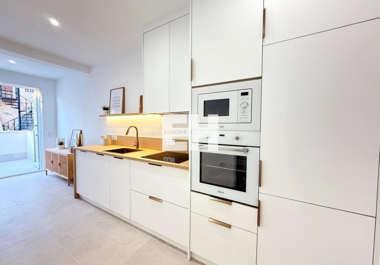 Segunda mano - villa - Torrevieja - El Chaparral