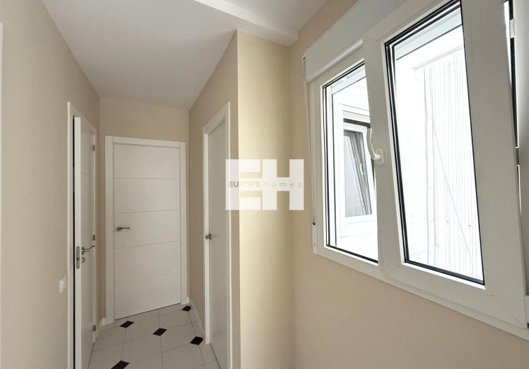 Segunda mano - Apartamento  - Torrevieja - Centro