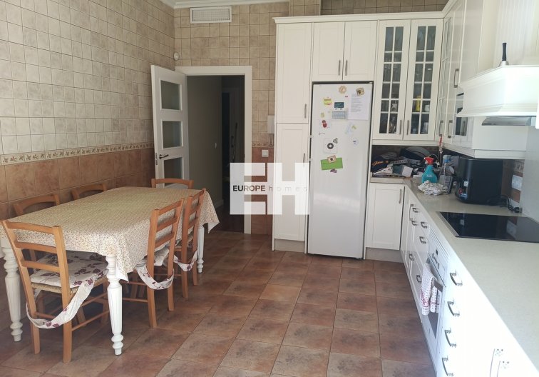 Resale - town house - Roldan - Inland
