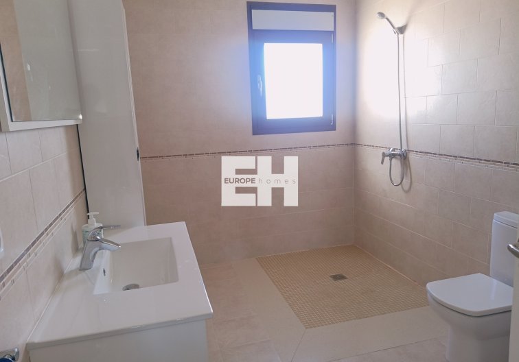 Resale - town house - Roldan - Inland