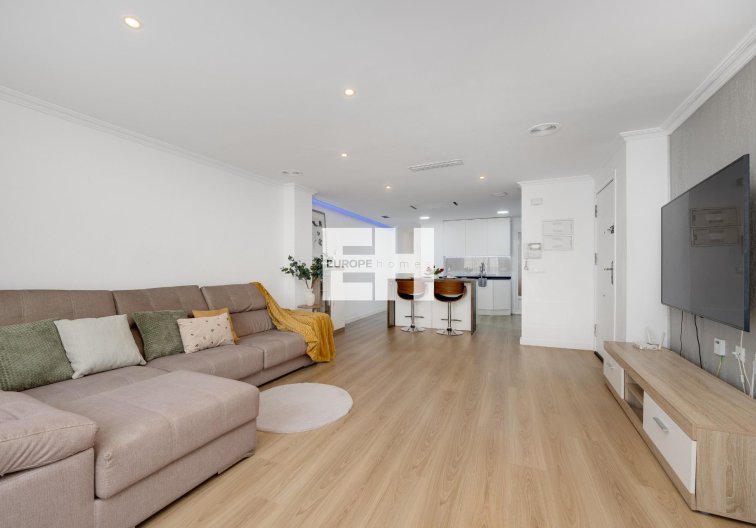 Segunda mano - Apartamento  - Torrevieja - Centro