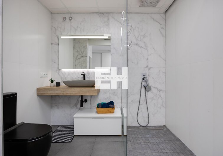 Segunda mano - Apartamento  - Torrevieja - Centro