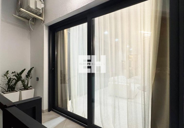 Segunda mano - Apartamento  - Torrevieja - Playa de los Locos