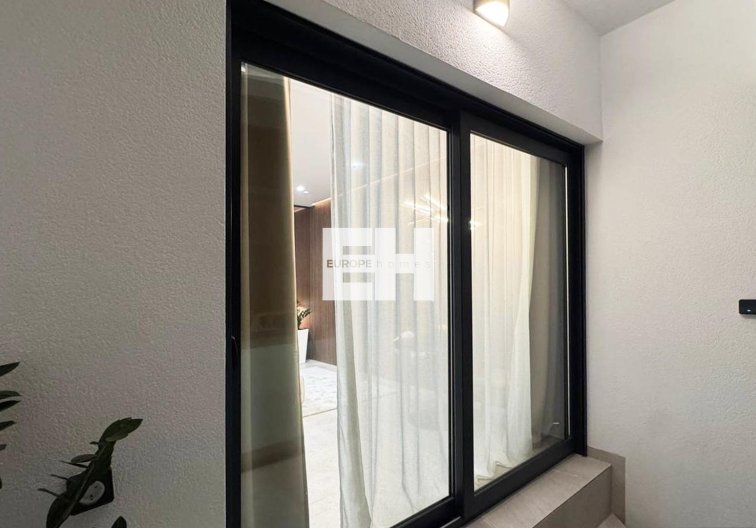 Segunda mano - Apartamento  - Torrevieja - Playa de los Locos