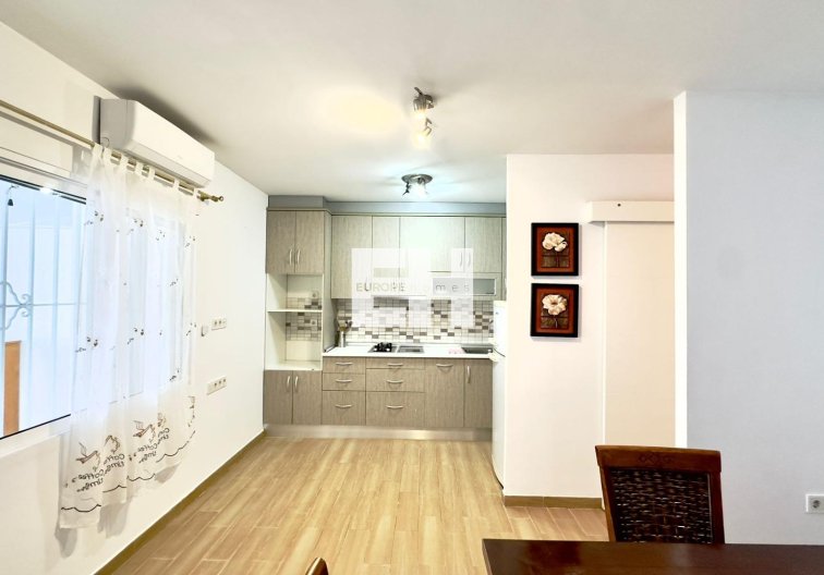 Segunda mano - Bungalow - Torrevieja - El Limonar