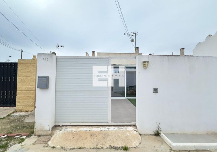 Segunda mano - Bungalow - Torrevieja - El Limonar