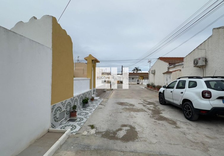 Segunda mano - Bungalow - Torrevieja - El Limonar