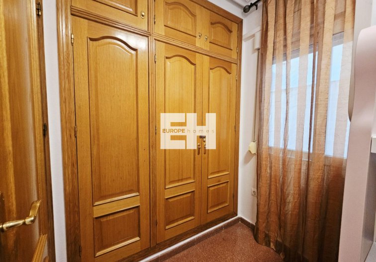 Segunda mano - Apartamento  - Torrevieja - Estacion De Autobuses