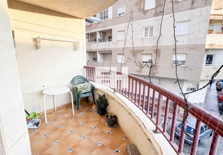 Segunda mano - Apartamento  - Torrevieja - Parque De Las Naciones