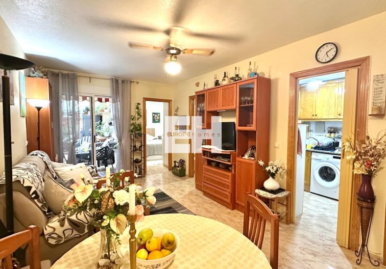 Resale - Apartment - Torrevieja - Centro