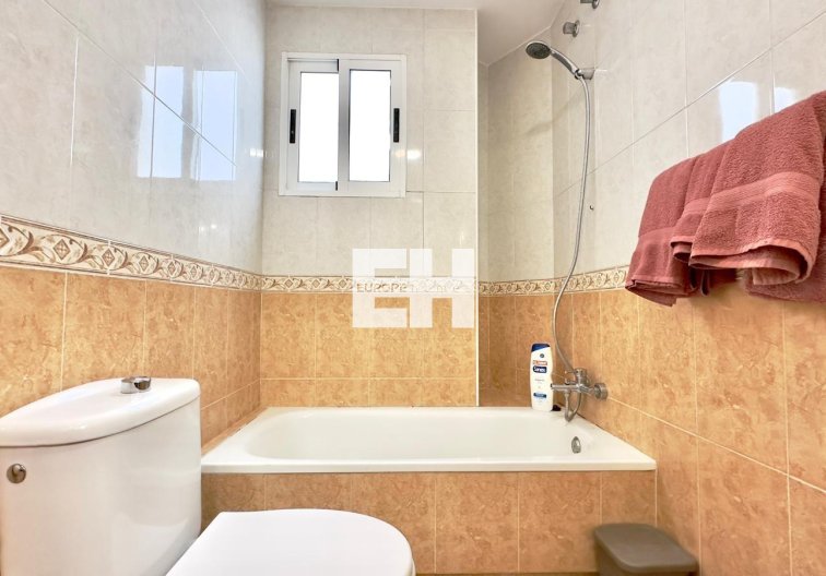 Segunda mano - Apartamento  - Torrevieja - Centro