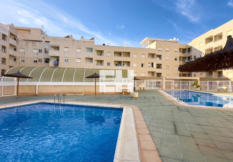 Segunda mano - Apartamento  - Torrevieja - Centro