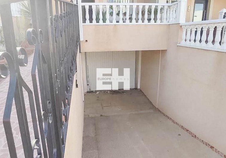 Resale - town house - Torrevieja - Los Altos