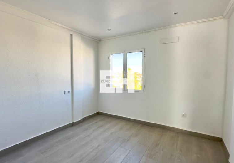 Segunda mano - town house - Torrevieja - La Mata