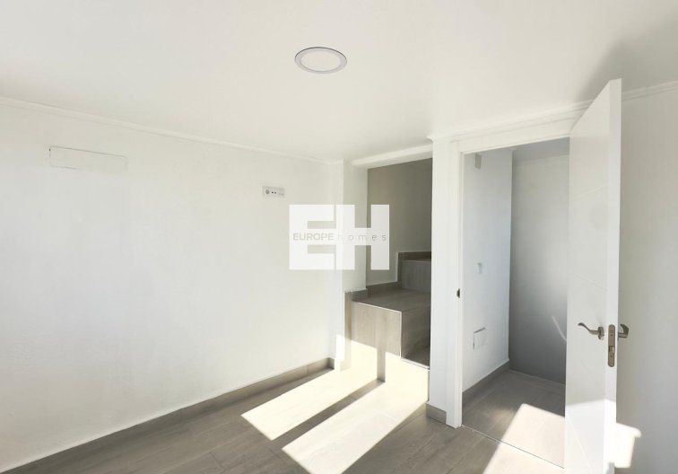 Segunda mano - town house - Torrevieja - La Mata