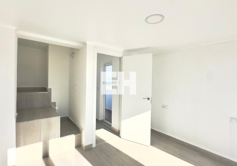 Segunda mano - town house - Torrevieja - La Mata